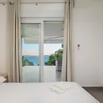 Oceanus Willa Hvar Town