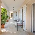 Oceanus Willa Hvar Town