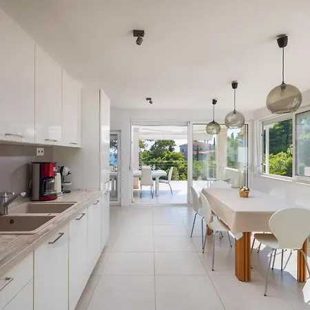 Oceanus Villa