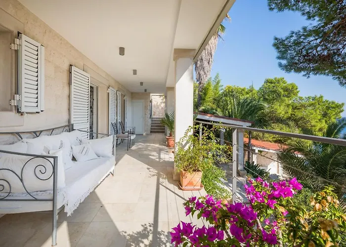 Oceanus Villa Hvar Town